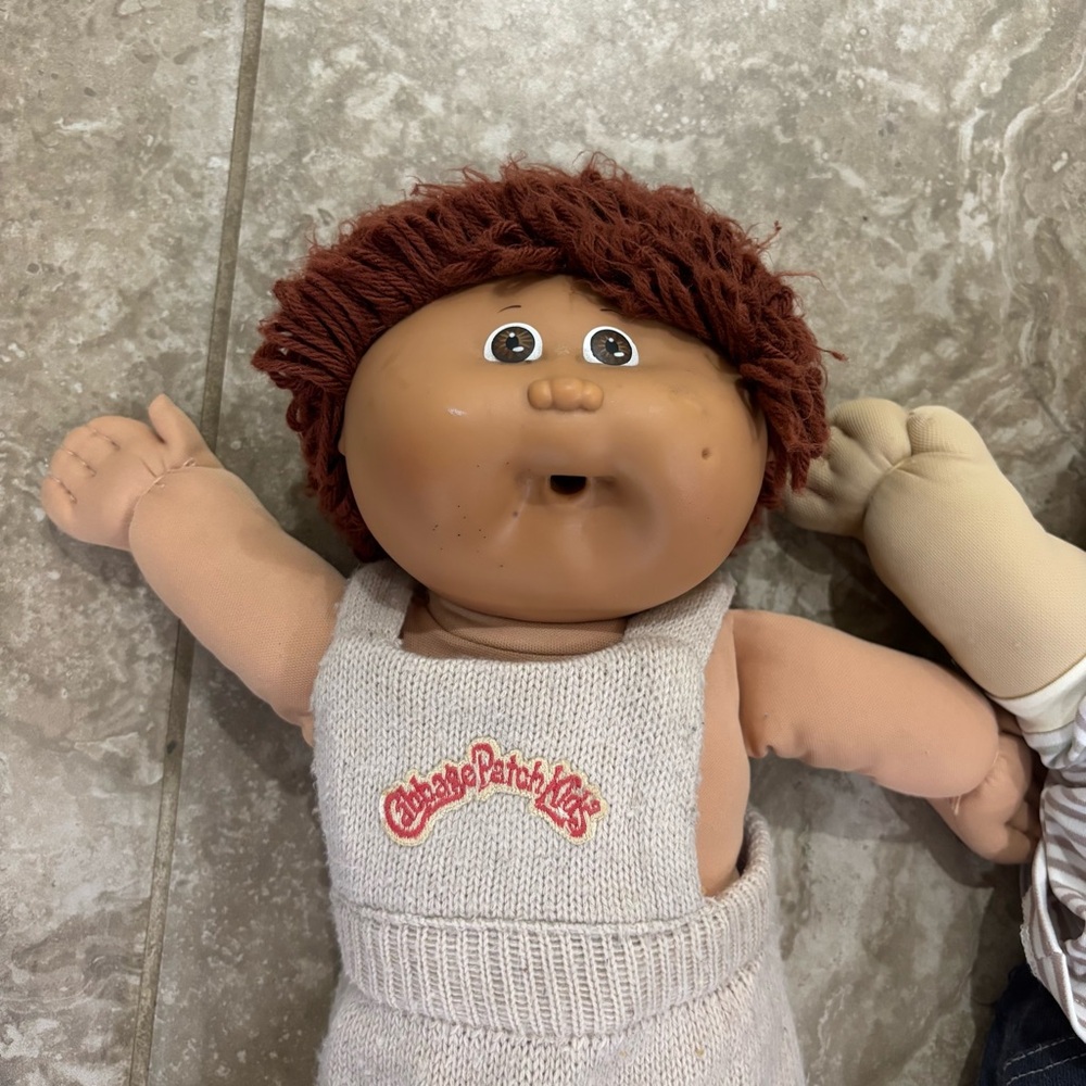 Set of two‎ Vintage 1985 Cabbage Patch Kid's Dolls (Xavier Roberts Signed) - Picture 4 of 10